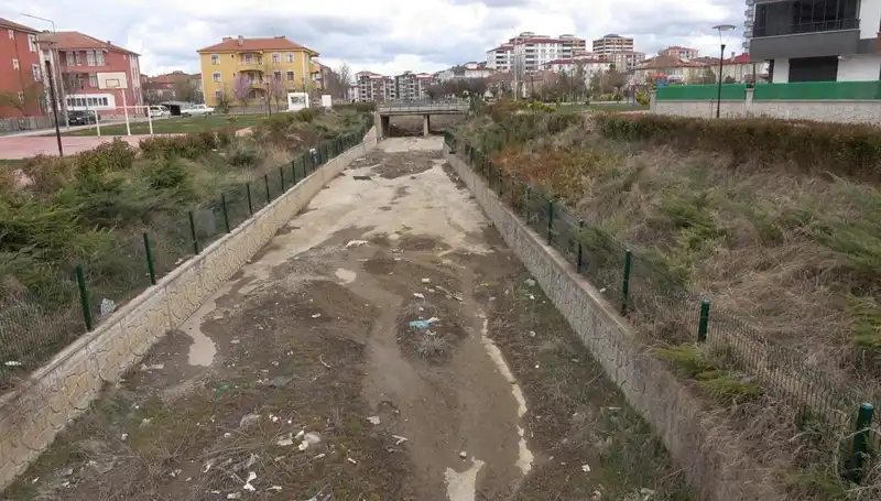 Coşkun Nehirlerin Kuraklık Tehdidi: Doğa Ne Kadar Direnebilir?