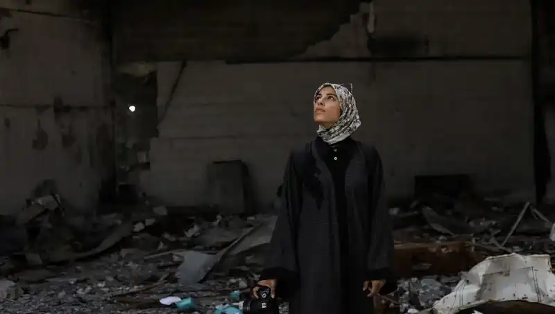 Gazze’deki Savaşın Gölgesinde: Foto Muhabir Fatma’nın Duygusal Hikayesi