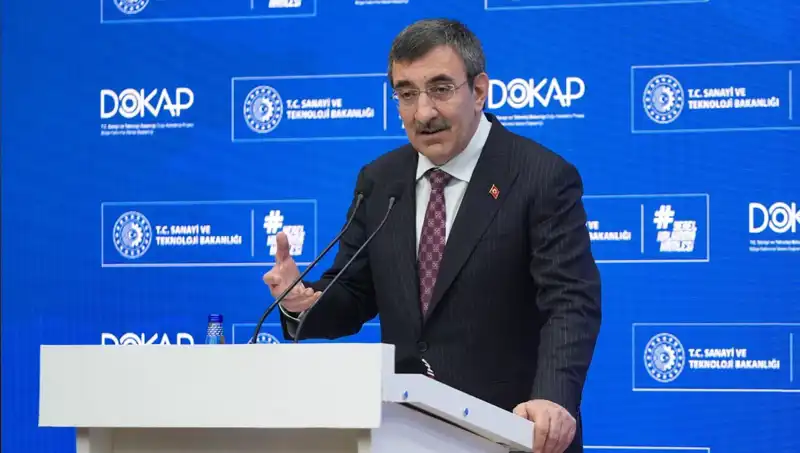 Cevdet Yılmaz, Enflasyonu Düşürme Vurgusuyla Ekonomik Hedefleri Açıkladı