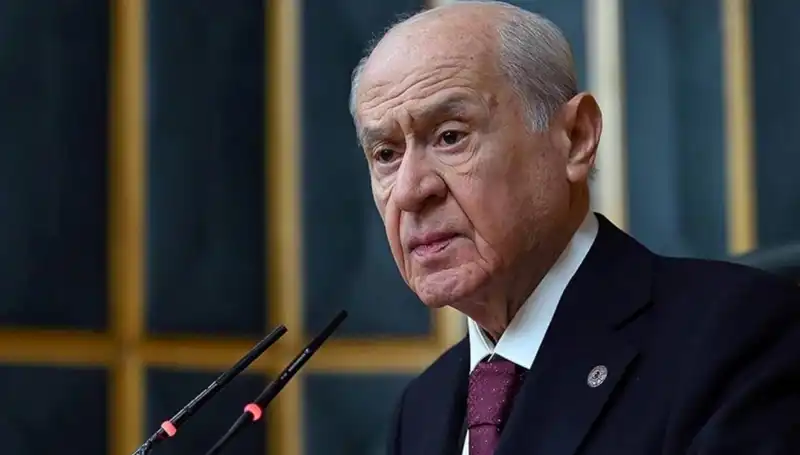 Bahçeli'den CHP'ye Sert Eleştiri: "Sırrı Bey'e Haksızlık Yapıldı"