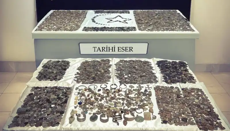 Türkiye Sınırında 12.770 Tarihi Eser Ele Geçirildi: Kültürel Mirası Koruma Mücadelesi