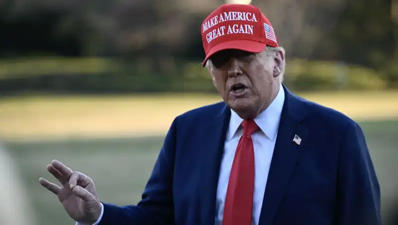 Trump'tan Dikkat Çeken Paylaşım: Ukrayna İddiaları ve Savaş Kararları