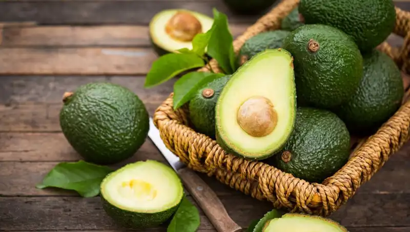 Avokado Tüketimi Sağlık İçin Risk Mi, Faydası Mı? Bilmeniz Gerekenler