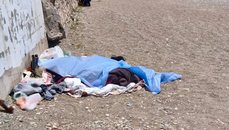 Konyaaltı Sahili'nde Gizemli Ceset Bulundu: Halka Yayılan Korku