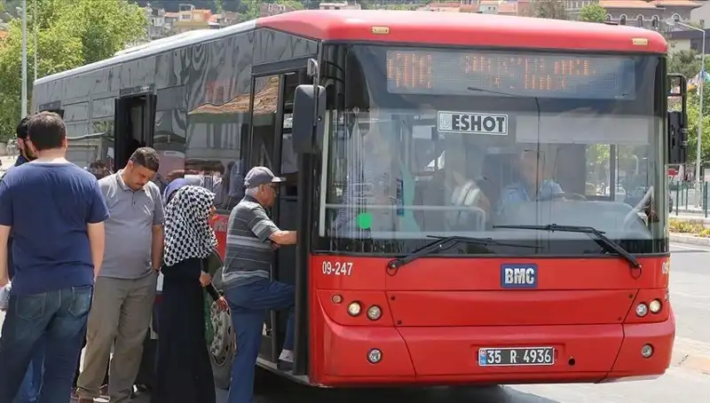 İzmir'de Öğrenci İndiriminde 30 Yaş Sınıırı Uygulaması ile Ceza Sahibi Olacaklar!