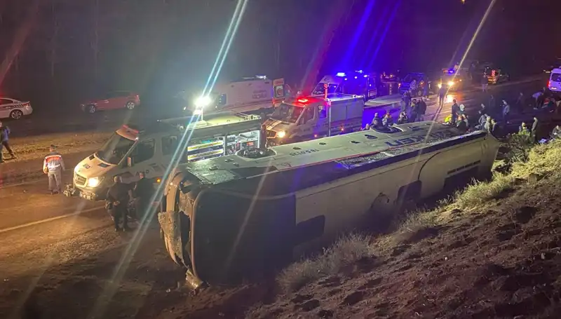 İşçi Servisinin Şarampole Devrilmesi: 23 Yaralı, Kaza Anı ve Sonrası