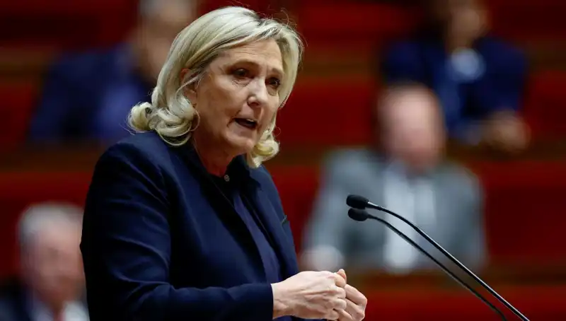 Le Pen İçin Kritik Gün: Suçlu Bulunursa Adaylığı Tehlikede!