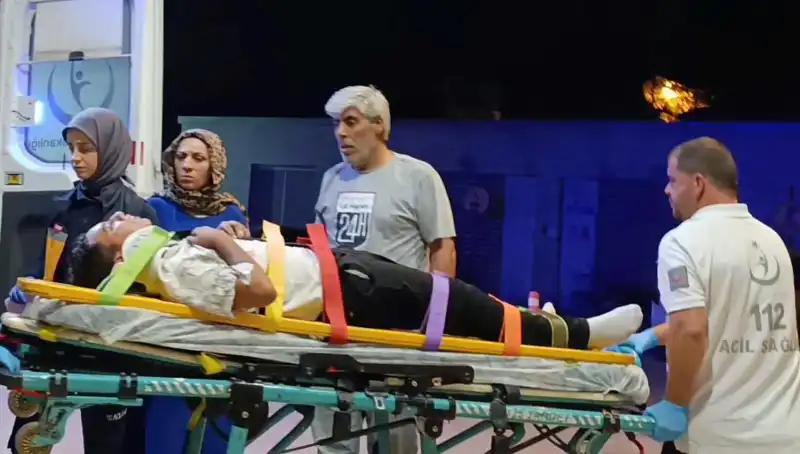 Balkondan Düşerek Yaralanan Mert’in Hikayesi: Aile ve Doktorlar Ne Dedi?