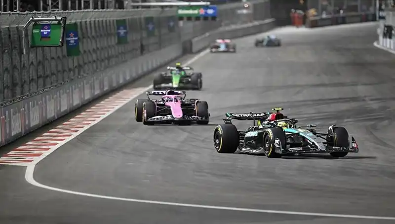Formula 1'de 2024 Sezonu Başlıyor: Takımlar ve Sürücüler Hazır mı?