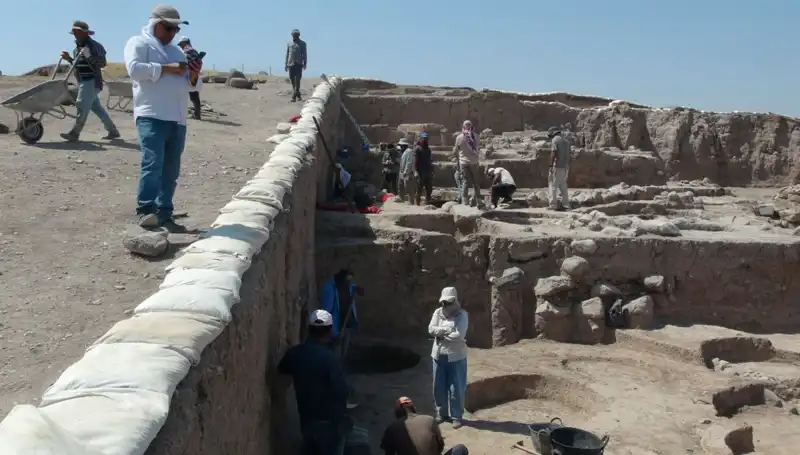 Sıcak Hava Çalışmaları Durdurmadı: Kilis Oylum Höyük'te Kazılar Devam Ediyor