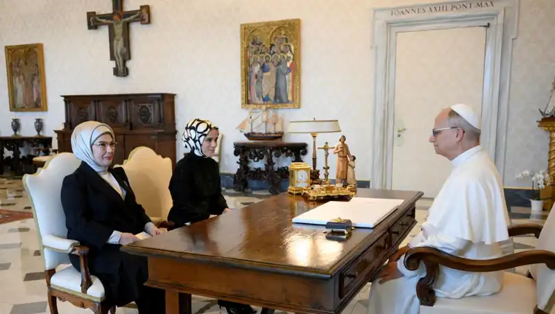 Emine Erdoğan, Papa Leo ile Gazze Konusunda Önemli Görüşme Gerçekleştirdi