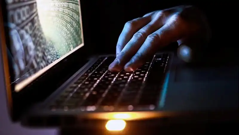 Ev Sahibi Flört Uygulamasında Kiracıya Ahlaksız Tuzak Kurguladı
