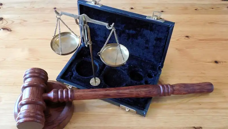 İrtikap Suçu: Tanımı, Yaptırımları ve Türkiye'deki Uygulamaları