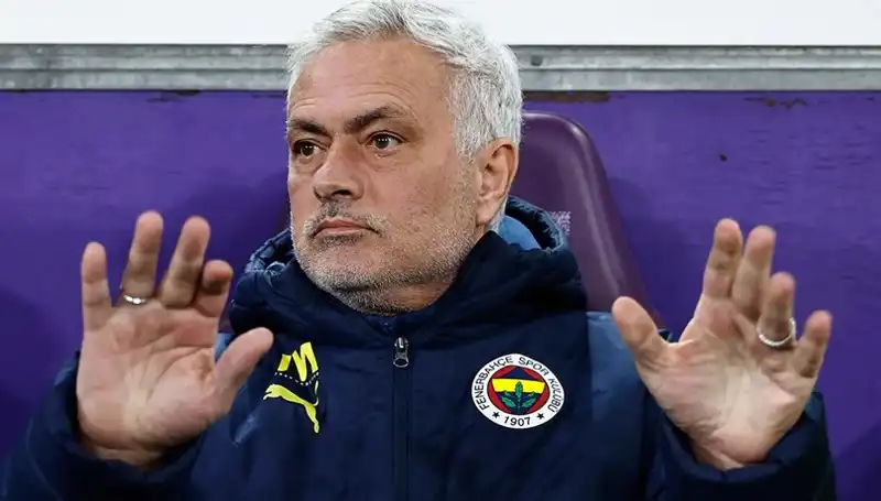 Beşiktaş'ın Hayalleri Suya Düştü: Mourinho, Milli Yıldızı Tutmakta Kararlı!