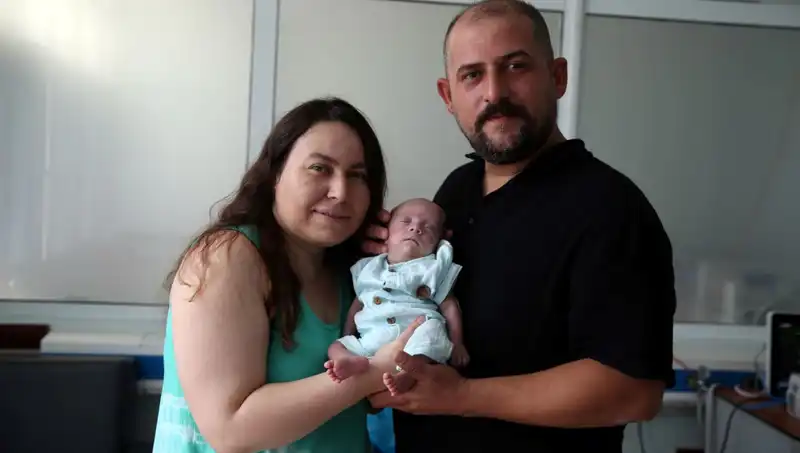 800 Gramla Hayata Merhaba Dedi: Minik Mustafanın Destanı
