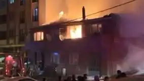 Gaziosmanpaşa'da İki Bina Alev Alev Yandı: Can ve Mal Kaybı Olmadı