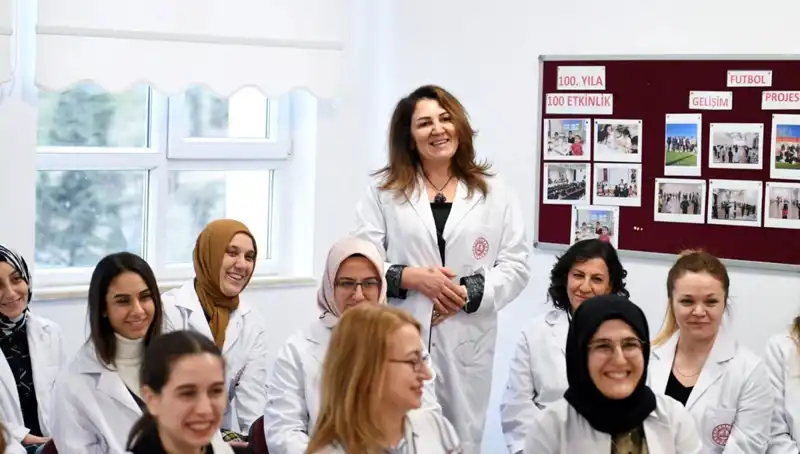 Ücretli Öğretmenlik Başvuruları Açıldı: MEB'Den Güncel Bilgiler