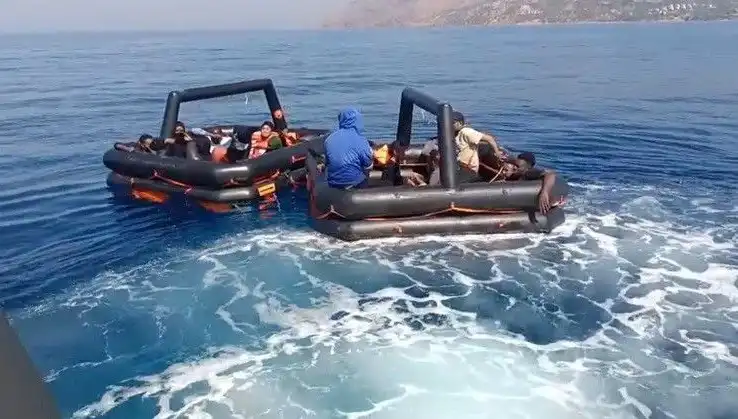 Ayvacık’ta 19 Kaçak Göçmen Kurtarıldı: Dikkat Çeken Detaylar
