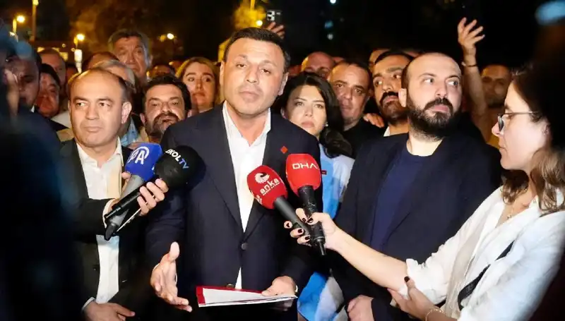 CHP İstanbul İl Başkanı Özgür Çelik'in İfadesi Kamuoyunu İkiye Böldü