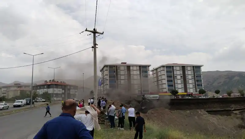 Bitlis'te Doğal Gaz Hattında Şiddetli Patlama: Olayın Sebepleri ve Sonuçları