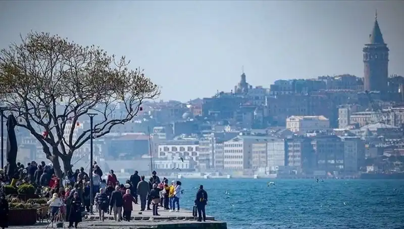 İstanbul’a Bahar Geldi: Hafta Sonu Sıcaklıklar Yükseliyor