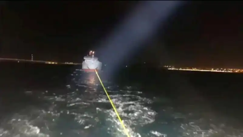 Çanakkale Boğazı'nda Gemi Arızası: Tedarik Zincirinde Yeni Kriz mi Başlıyor?