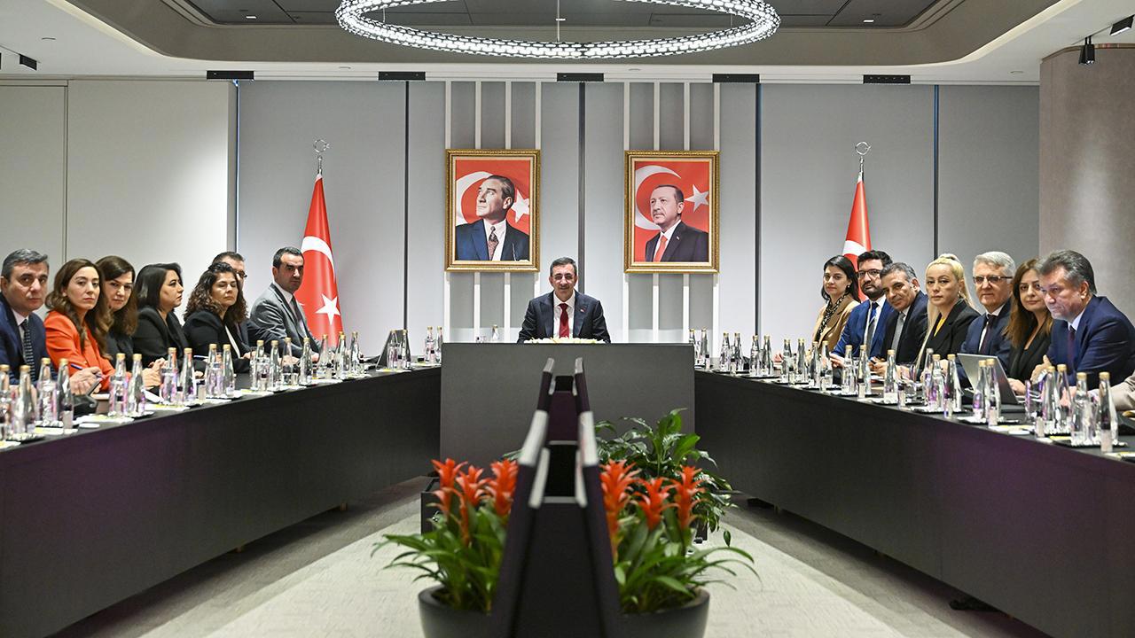 Cevdet Yılmaz: Ekonomik Hedeflerde Başarılı İlerleme