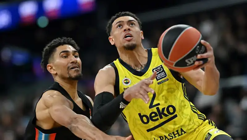 Fenerbahçe-Beşiktaş Derbisinin Tarih ve Saati Kesinleşti!