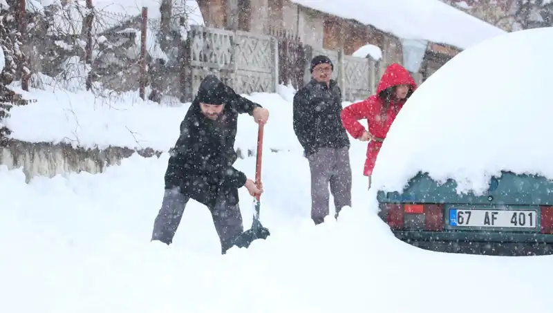 14 Nisan’da Okullar Tatil Mi? Kar Tatili Olan İller Hangileri?