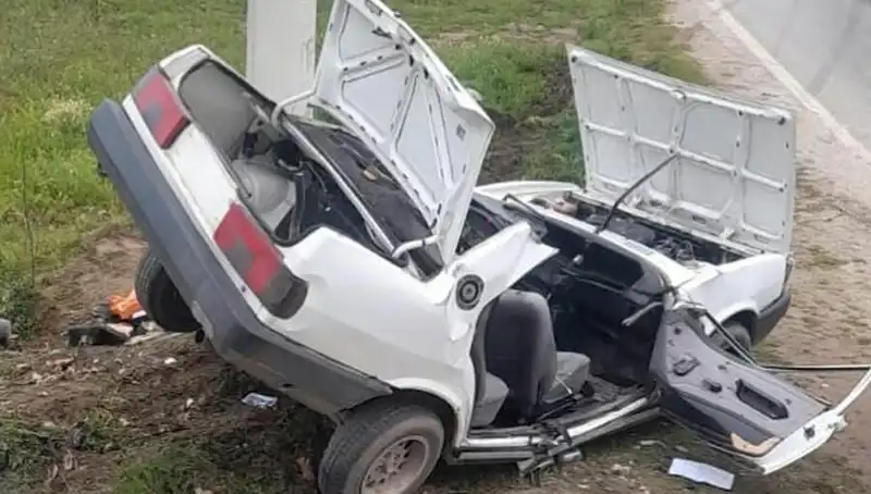 İzmir'de Feci Kaza: İki Kuzenin Hayatı Kendi Ellerinde Son Buldu