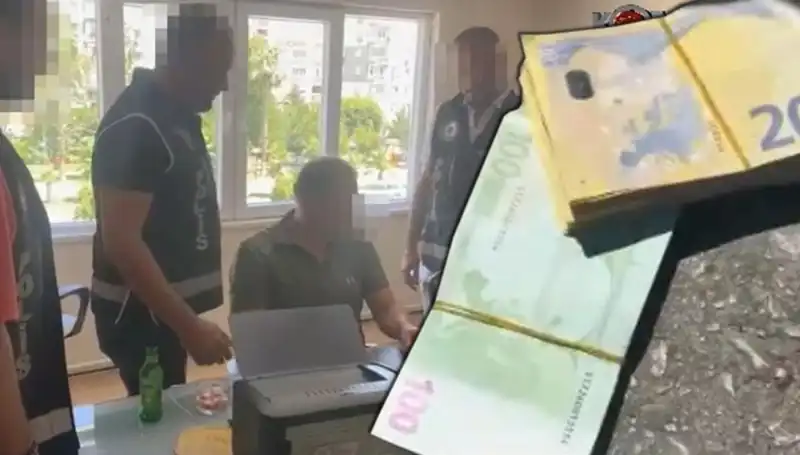 Antalya'da Rüşvet Operasyonu: 8 Kişi Suçüstü Yakalandı