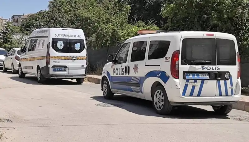 Bir Aylık Bebeğin Şüpheli Ölümü: Kusmuğunda Boğulduğu İddiası Herkesi Şok Etti