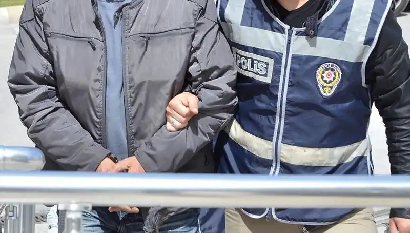 Bursa'da Uyuşturucu Operasyonu: Tek Kişilik Çökertme Operasyonu ve Tutuklama Süreci