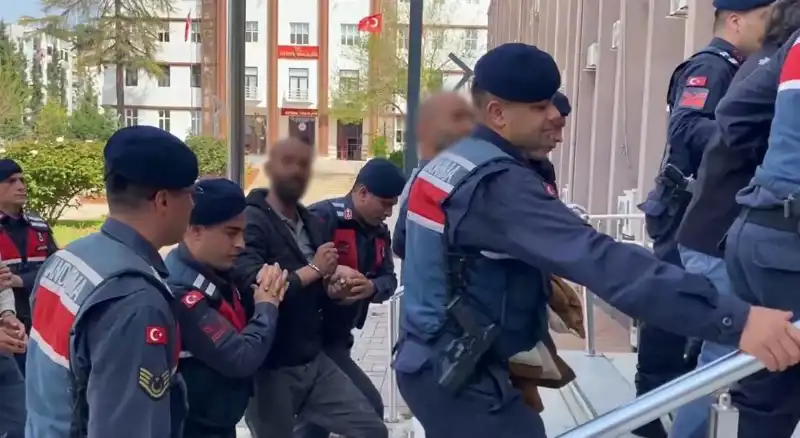 Civciv Baronunun Gözaltına Alınması: Çarpıcı Detaylar Ortaya Çıktı
