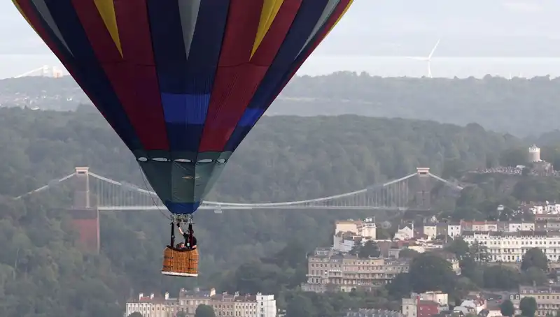 Hollanda'da Sıcak Hava Balonunun Düşüşü: Trajik Olayın Gözyaşları