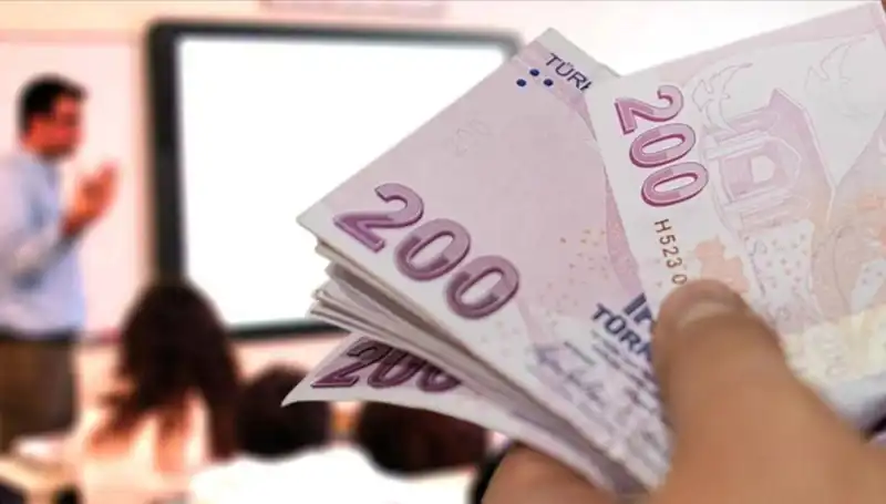 2025 Yılında Öğretmen Maaşları Ne Kadar Olacak? Uzman Öğretmenlerin Ücret Farkları