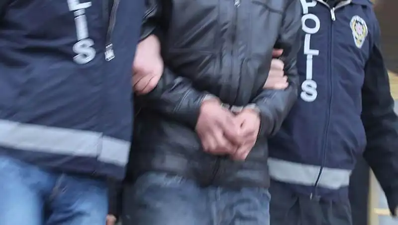 FETÖ'ye Yönelik Yeni Operasyonda Beş Kişi Gözaltına Alındı
