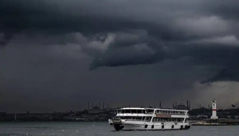 İstanbul ve Çevresi İçin Sağanak Yağış Alarmı: Hazırlıklarınızı Yapın!