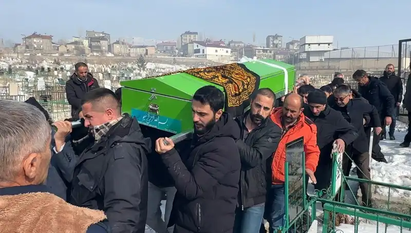Elektrik Akımına Kapılan Genç Kızın Hayatı Son Buldu: Duygusal Veda