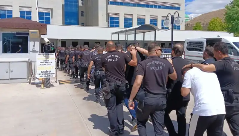 Ankara'da Haraç Çetesi Çökerildi: Tehditler ve Avukatlar Ortaya Çıktı!