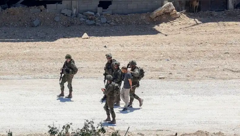 İsrail Ordusu Sınırı Kapatınca Acil Durum Ambulansı Yolda Kaldı